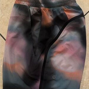 Lululemon men’s pace breaker unlined 5” short.  Size small.  Worn a few times.